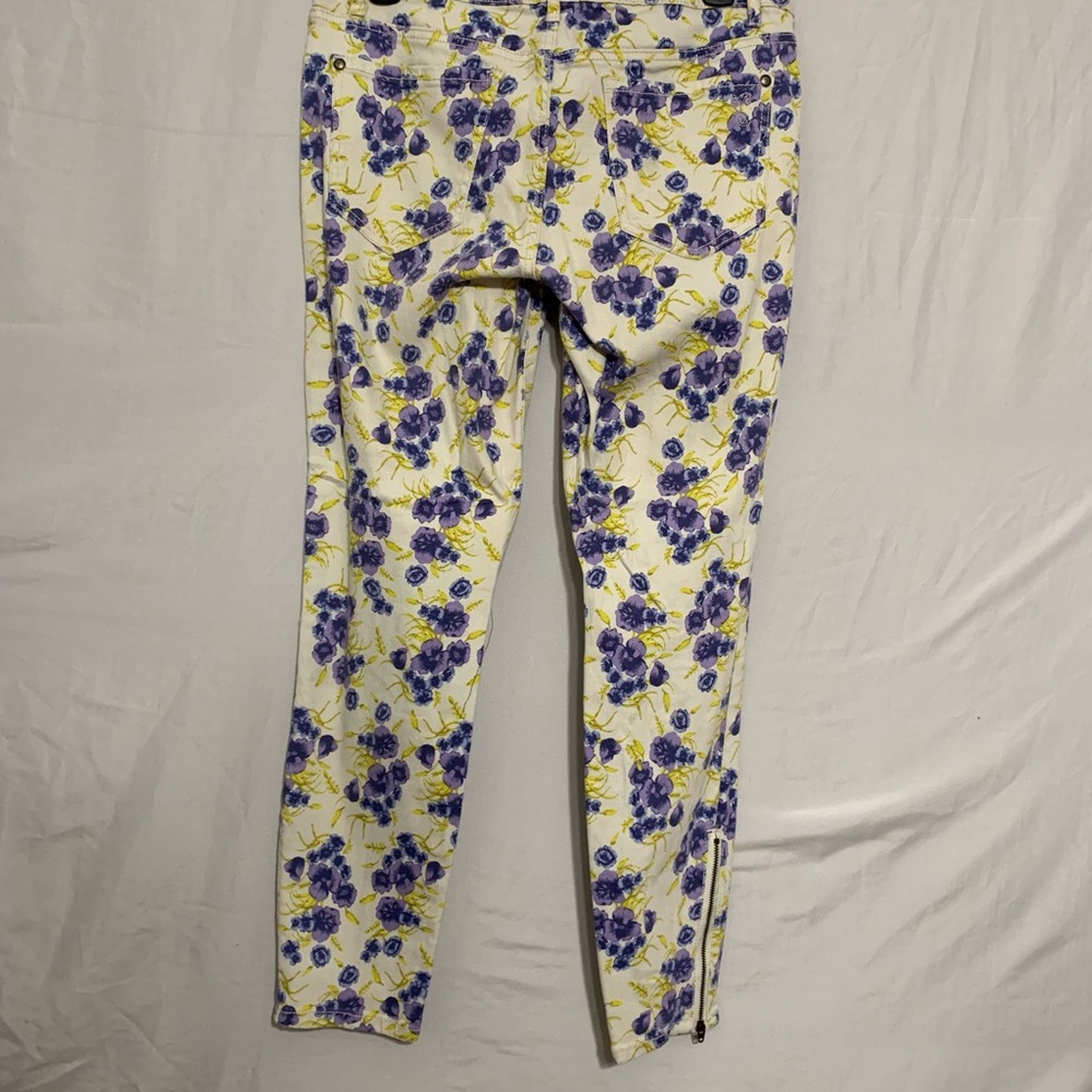 Jessica Simpson jeans floral print size 31